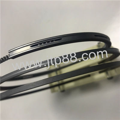 حلقه پیستون موتور دیزل Hino EM100 diamater 124mm نصب شده: مجموعه حلقه پیستون 13011-1921A